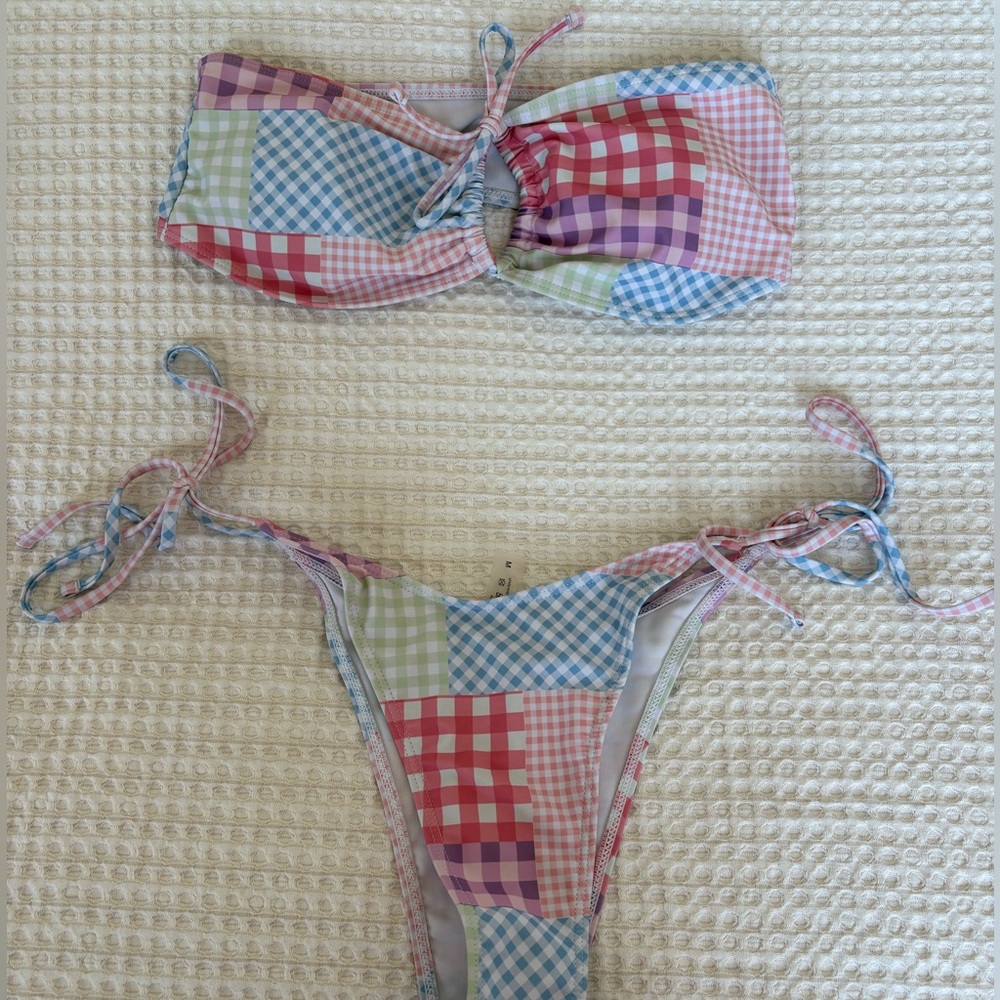 Strapless bikini